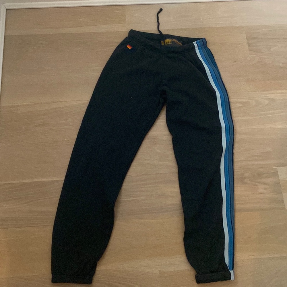 Blue aviator nation stripe sweatpants!